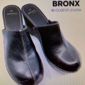 BRONX “Cool” Black Leather Clogs